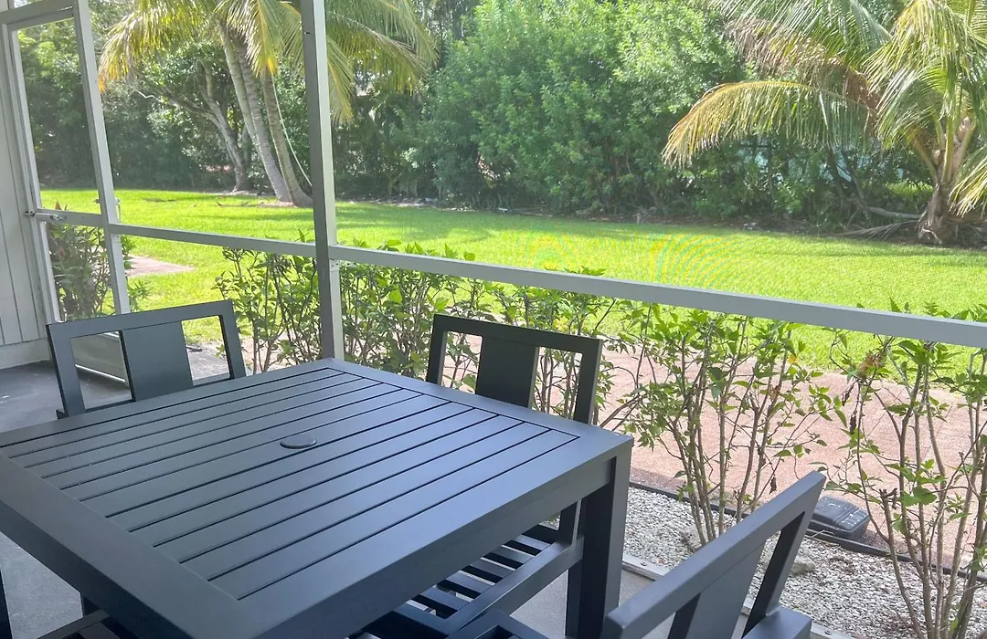 Marco Island Lakeside Inn-1